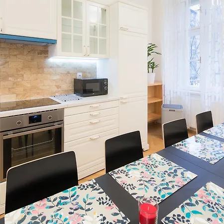 Apartment Amazing Italska